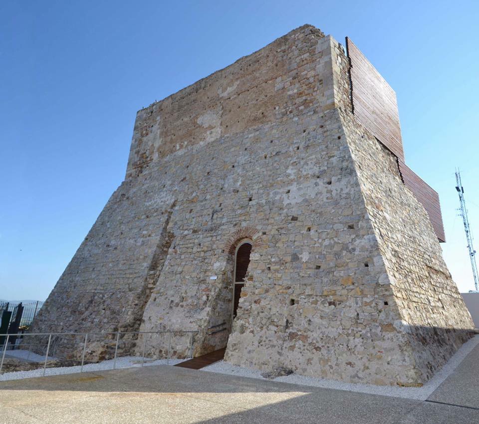 Muralla castillo Alcala de los Gazules